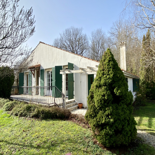 Offres de vente Maison Fontcouverte 17100